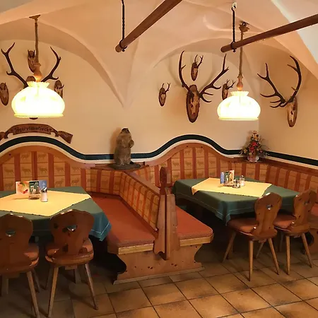 Zum Gamsjaeger - By Mynests Mini-hôtel *