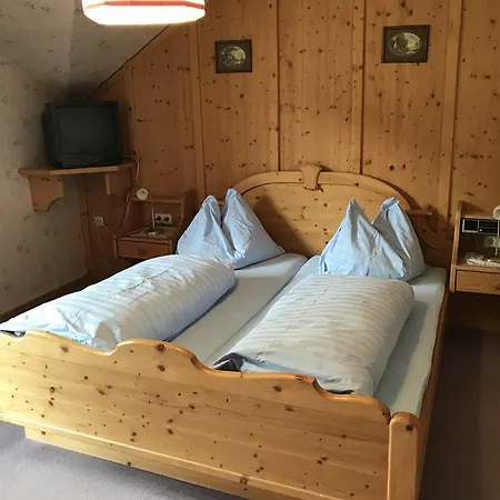 Zum Gamsjaeger Fogadó *